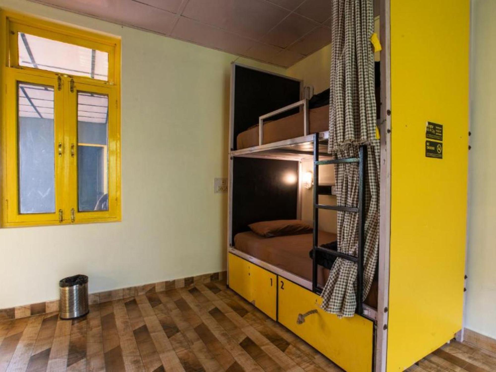 The Hosteller Bir Room photo