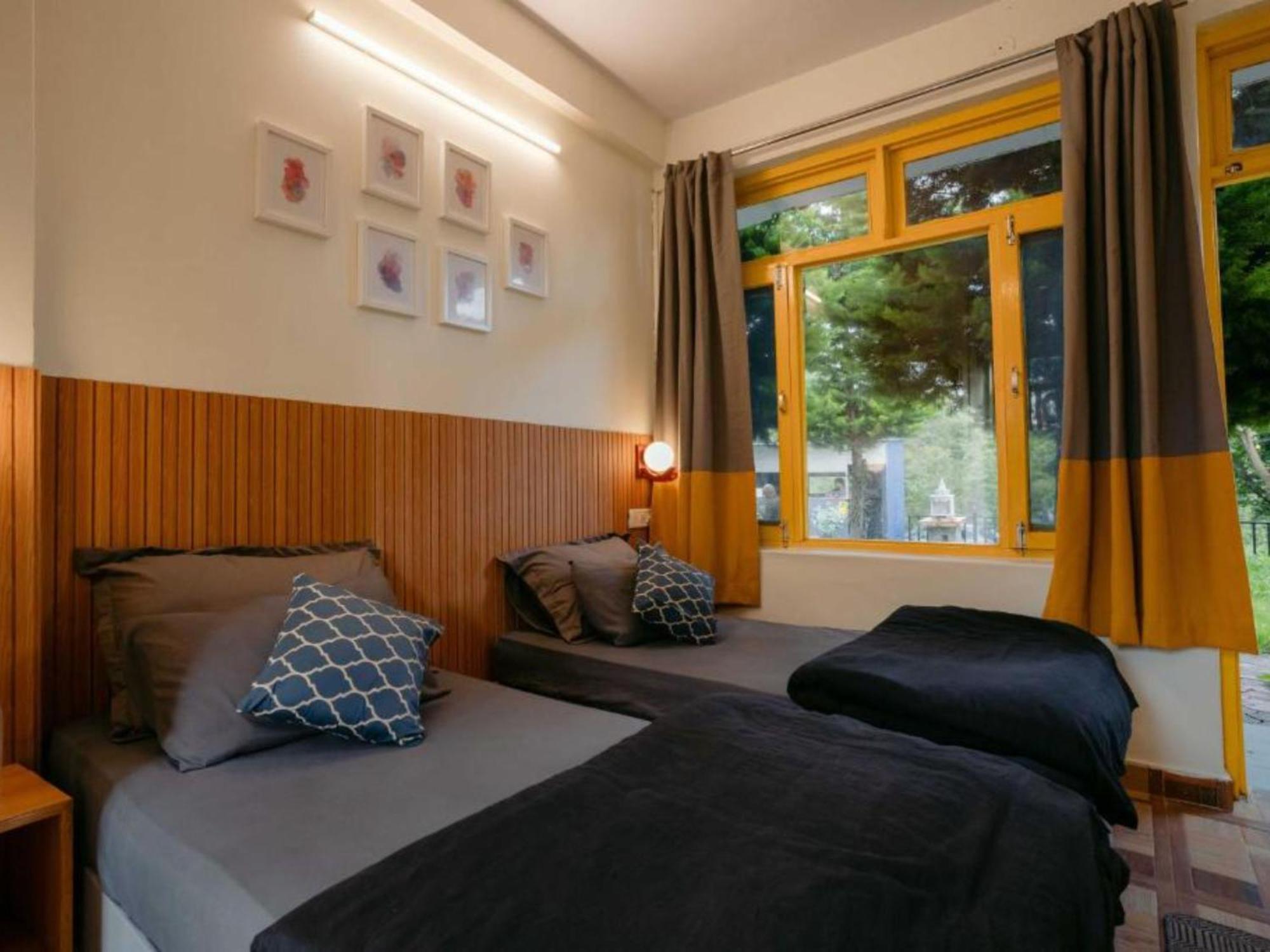 The Hosteller Bir Room photo