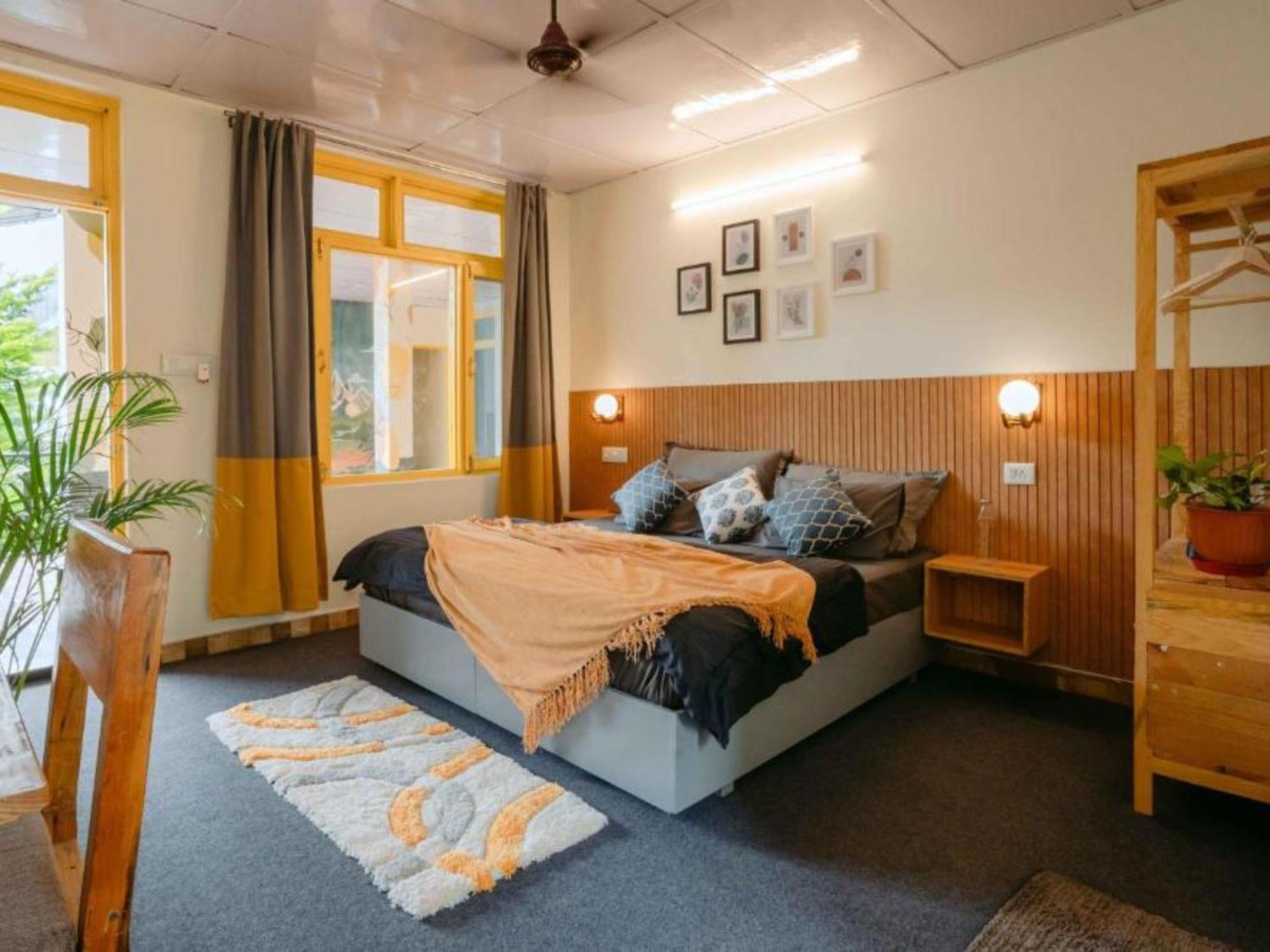 The Hosteller Bir Room photo